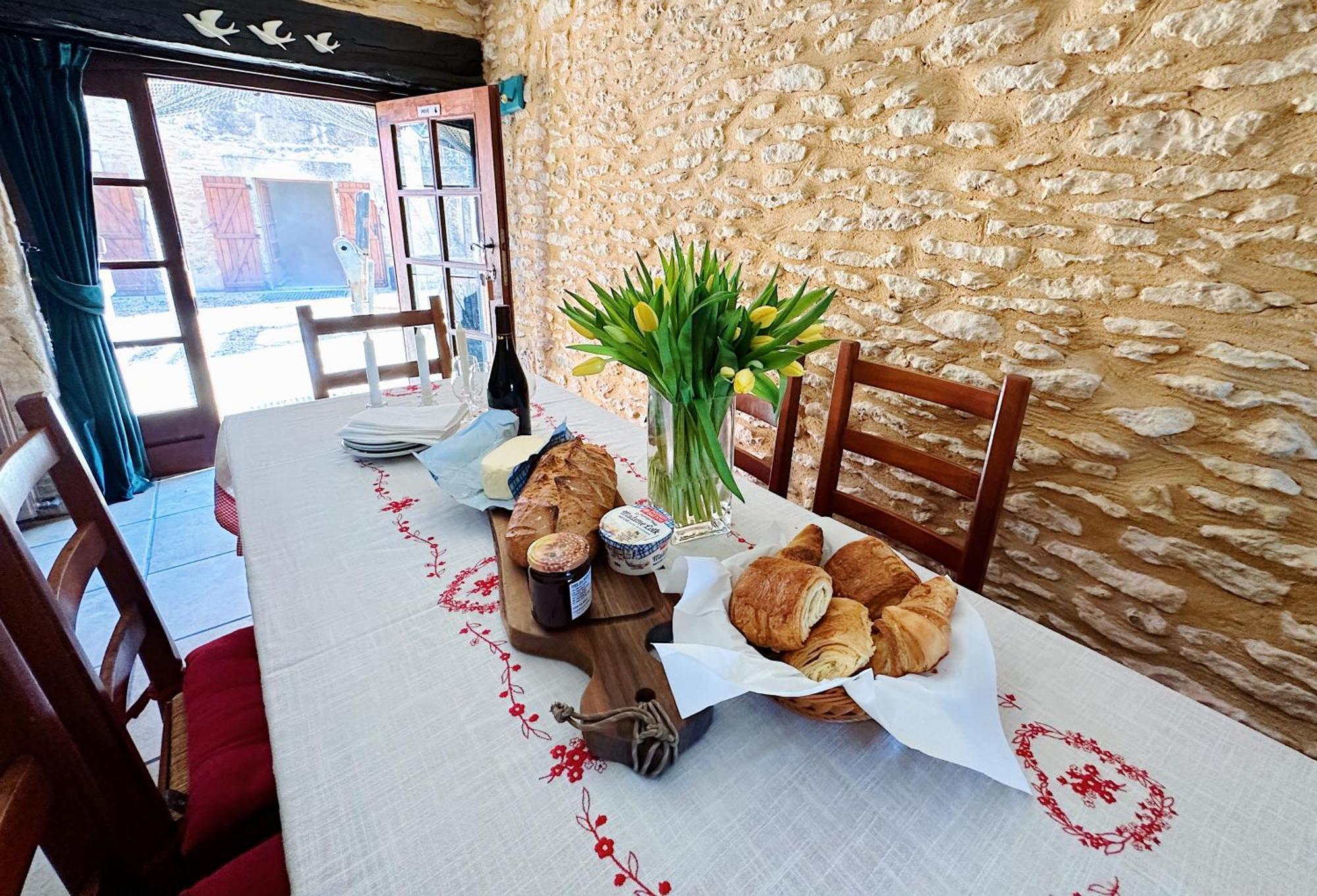 Le Chevrefeuille Chambres D'Hotes Et Gites De Charme Meyrals Buitenkant foto